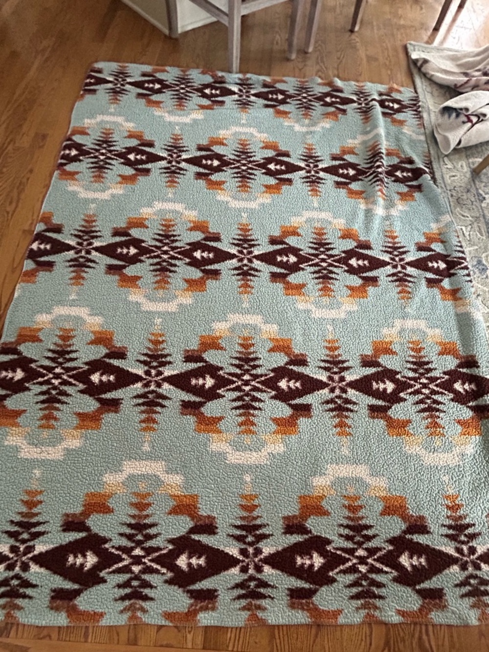 Pendleton Southwestern Aztec Pattern Plush Throw in Aqua, Brown & Tan